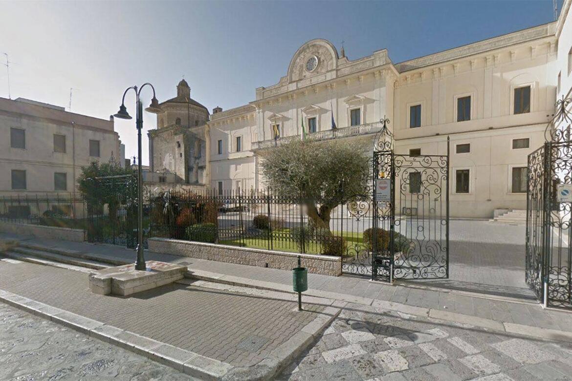 “All you can hate”: l’habitat rupestre di gravina in un lungometraggio d’autore